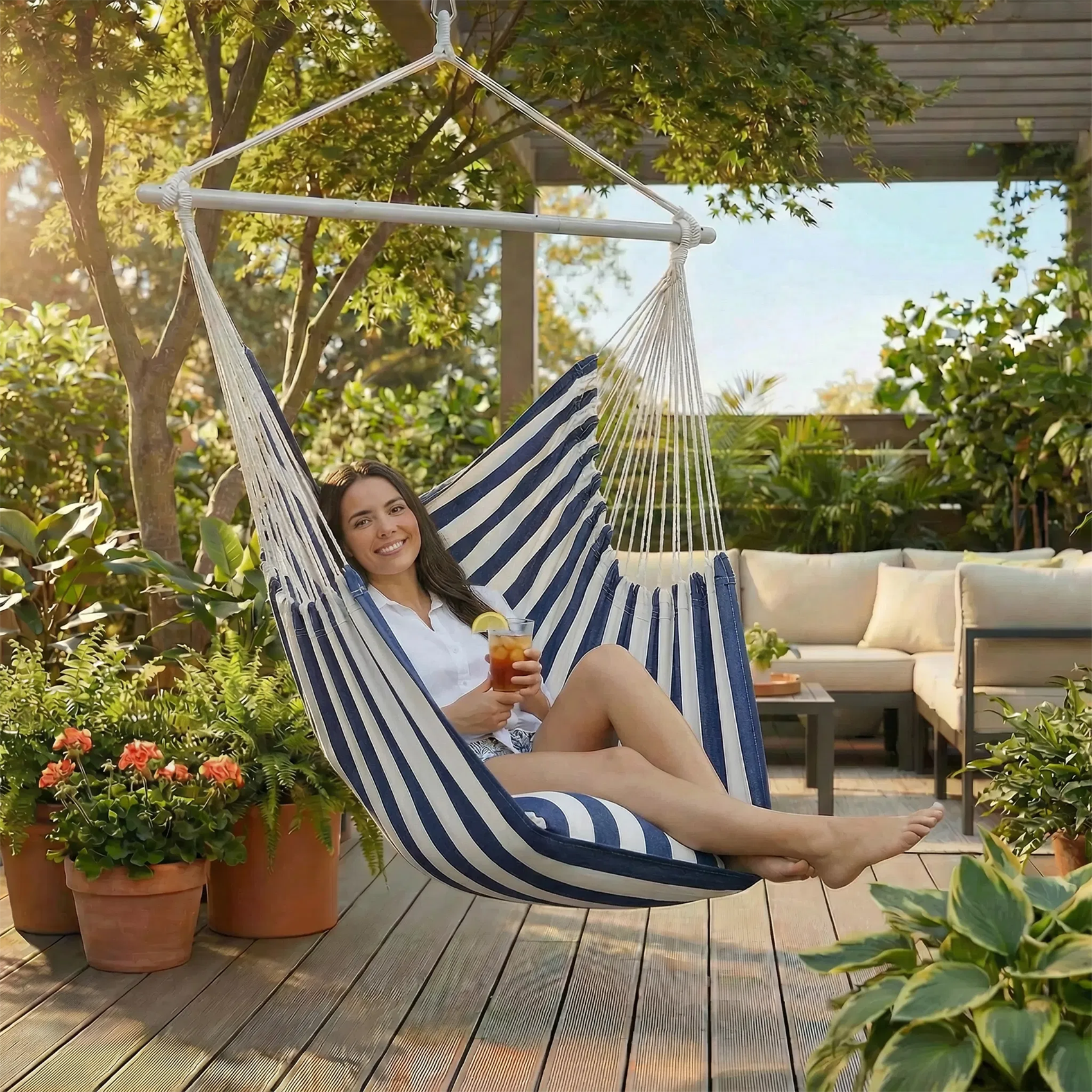 Sunyear Hammock Chair Anti-Slip Oversized Swing Chair  -  XXL Hanging Chair with  Steel Spreader Bar and Pocket for Bedroom, Patio, Outdoor/Indoor Use  (500 lbs Capacity)