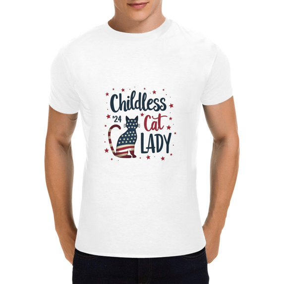 Hanmun This Childless Cat Lady Ladies is Voting Kamala T-Shirt Size S-3XL