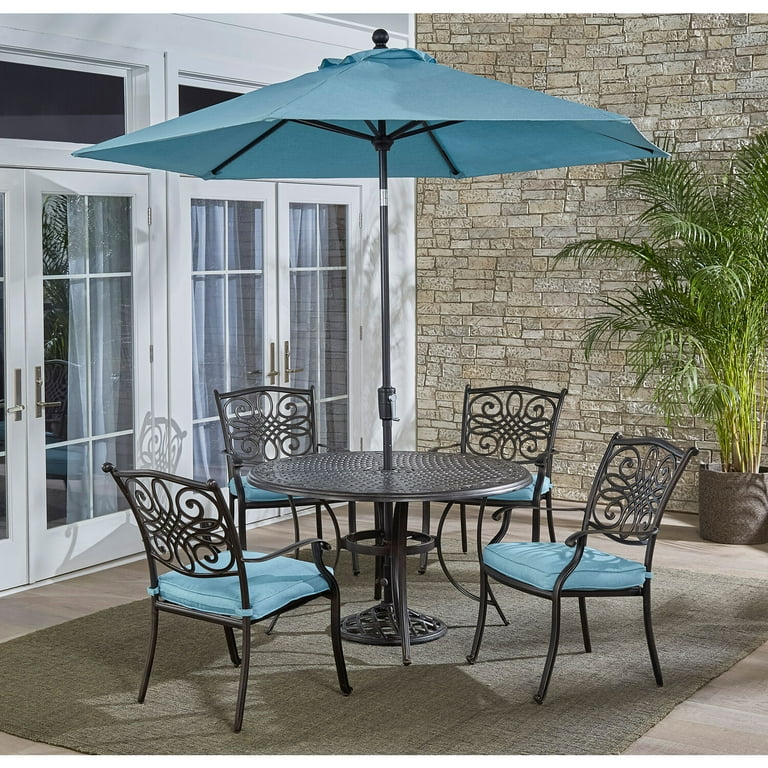 Hanover Traditions 5-Piece Dining Set in Blue with Table Umbrella