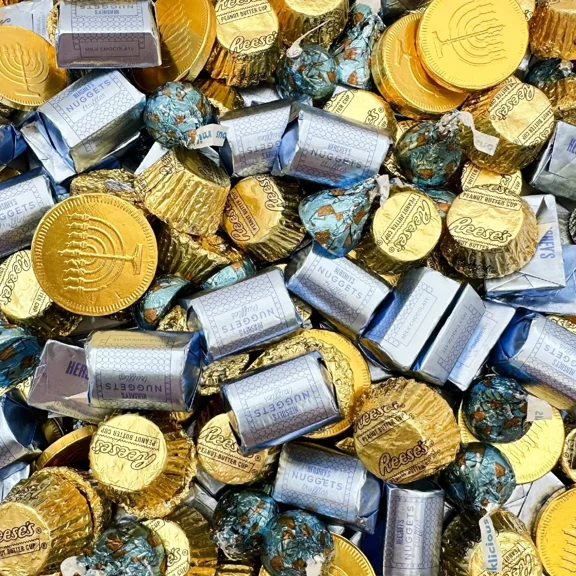 Hanukkah Chocolate Candy Mix - Hershey's Nuggets, Kisses, Reese's Cups, Gold Coins, 2 Pound Bag