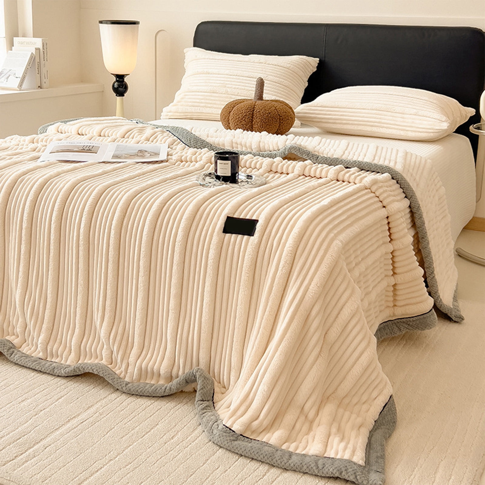 HaoXun Rabbits Furs Design Fleece Blanket - Thickened Polyester Throw ...