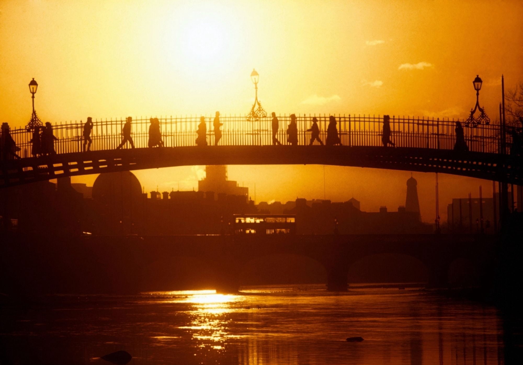 Hapenny Bridge Over River Liffey River Liffey Dublin Co Dublin Ireland Canvas Art - The Irish Image Collection Design Pics (38 x 26)