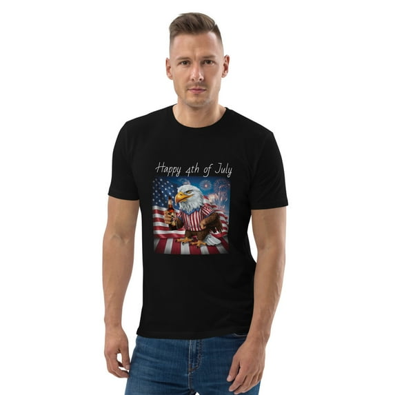 Happy 4th of July America!! What is more American than a bald eagle sipping a cold one next to the flag? (Black, XL)