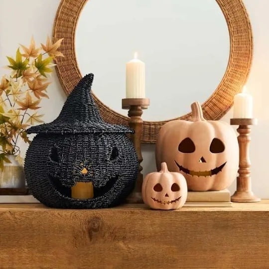 Happy Haunting Seagrass & Metal Pumpkin 2025 NEW Halloween Decorations, 10.6" Jack-O-Lantern Basket for Halloween Decorations Indoor, Desk Storage Ornaments, Perfect Halloween Gift