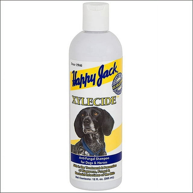 Happy Jack® Medicated Antifungal Shampoo for Dogs and Horses Relieves
