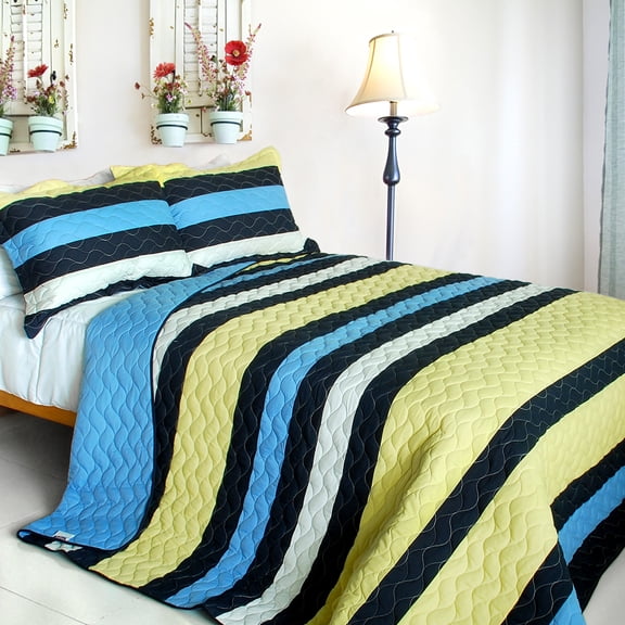 Happy Paradise 3PC Vermicelli-Quilted Patchwork Quilt Set (Full/Queen Size)