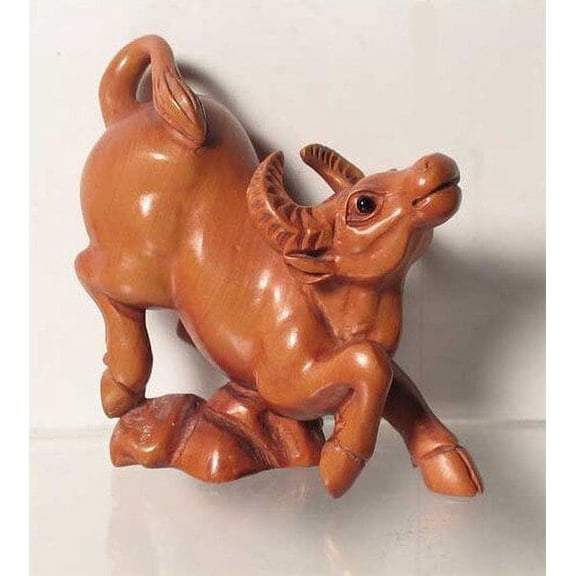 Hard Working Carved & Signed Ox Boxwood Statue | 84x64x28mm | Brown | 1 Beads