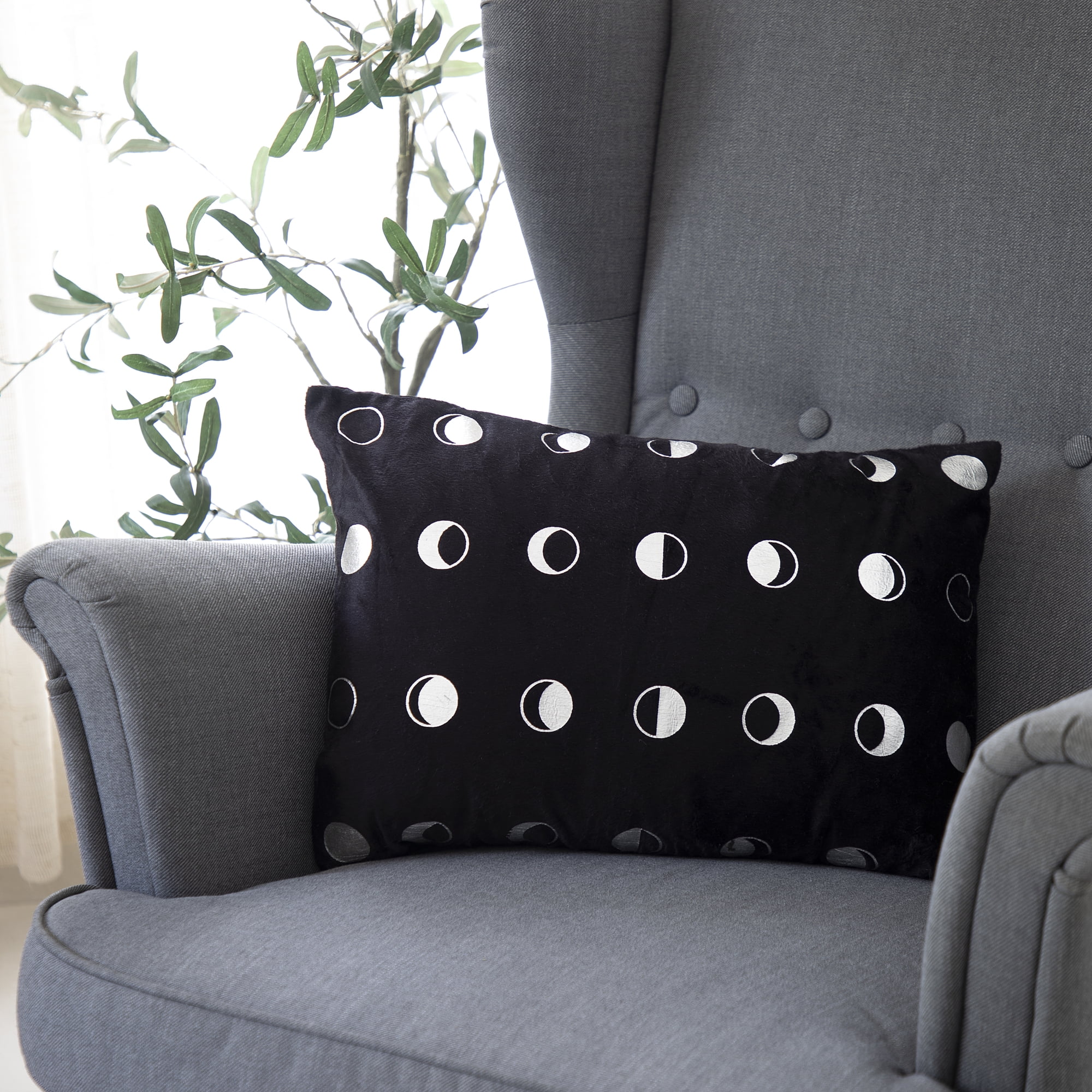 Harlow Hill 14" x 20" Black/Silver Dots Performance Adult Decorative Throw Pillow Cover