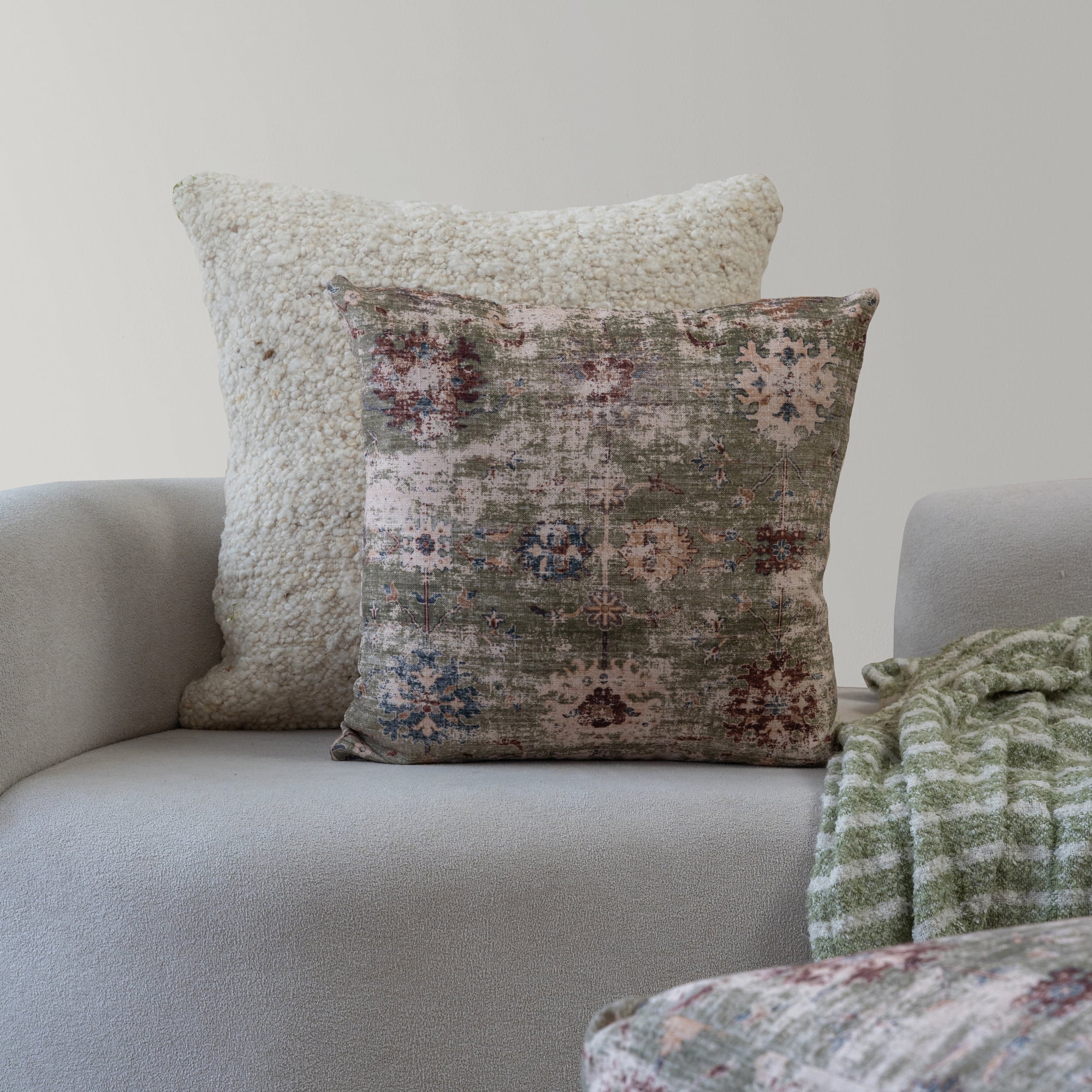 Harlow Hill Charleston 18" x 18" Sage Green Floral Polyester Adult Decorative Throw Pillow