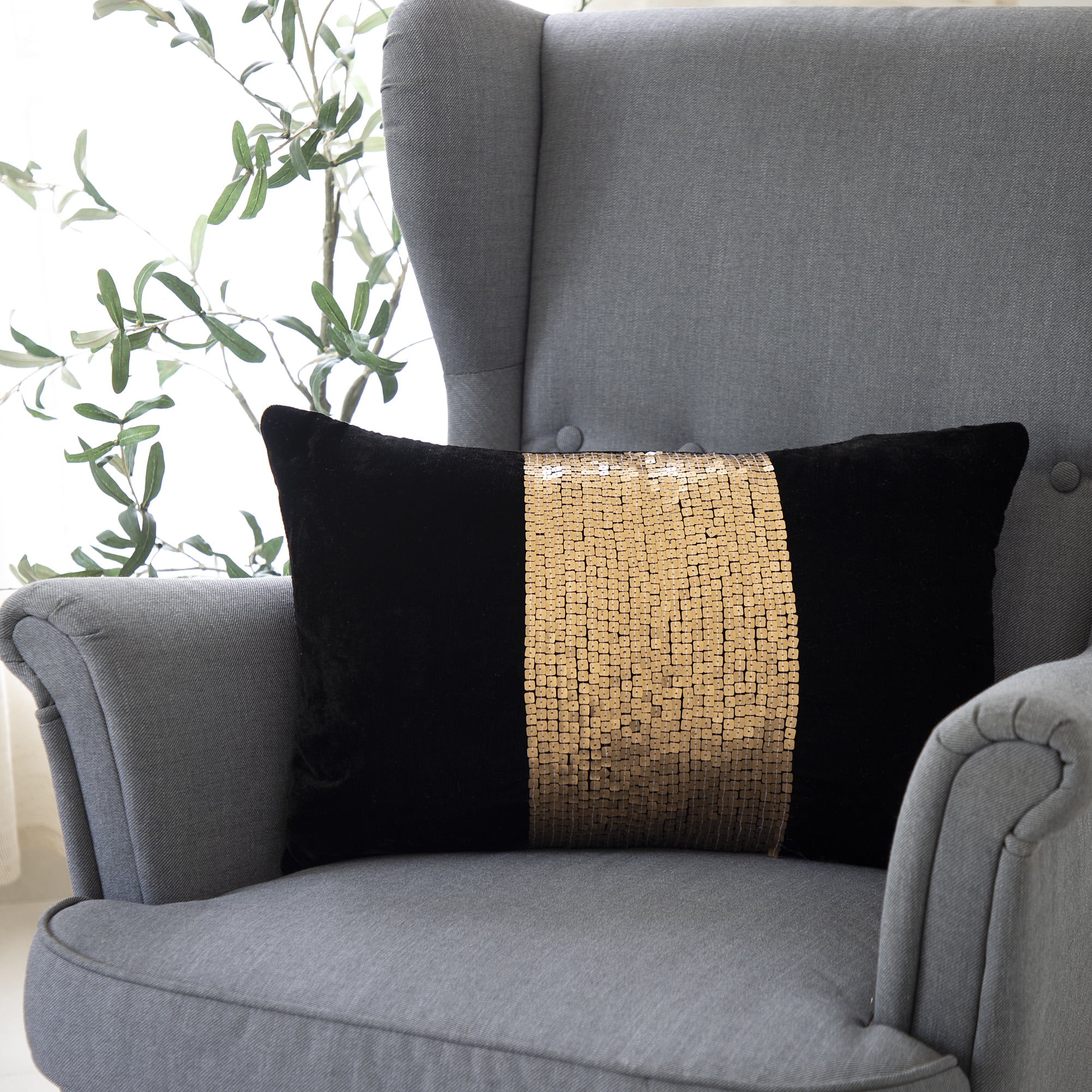 Harlow Hill Demi 16" x 24" Black/Gold Abstract Polyester Adult Decorative Throw Pillow Cover