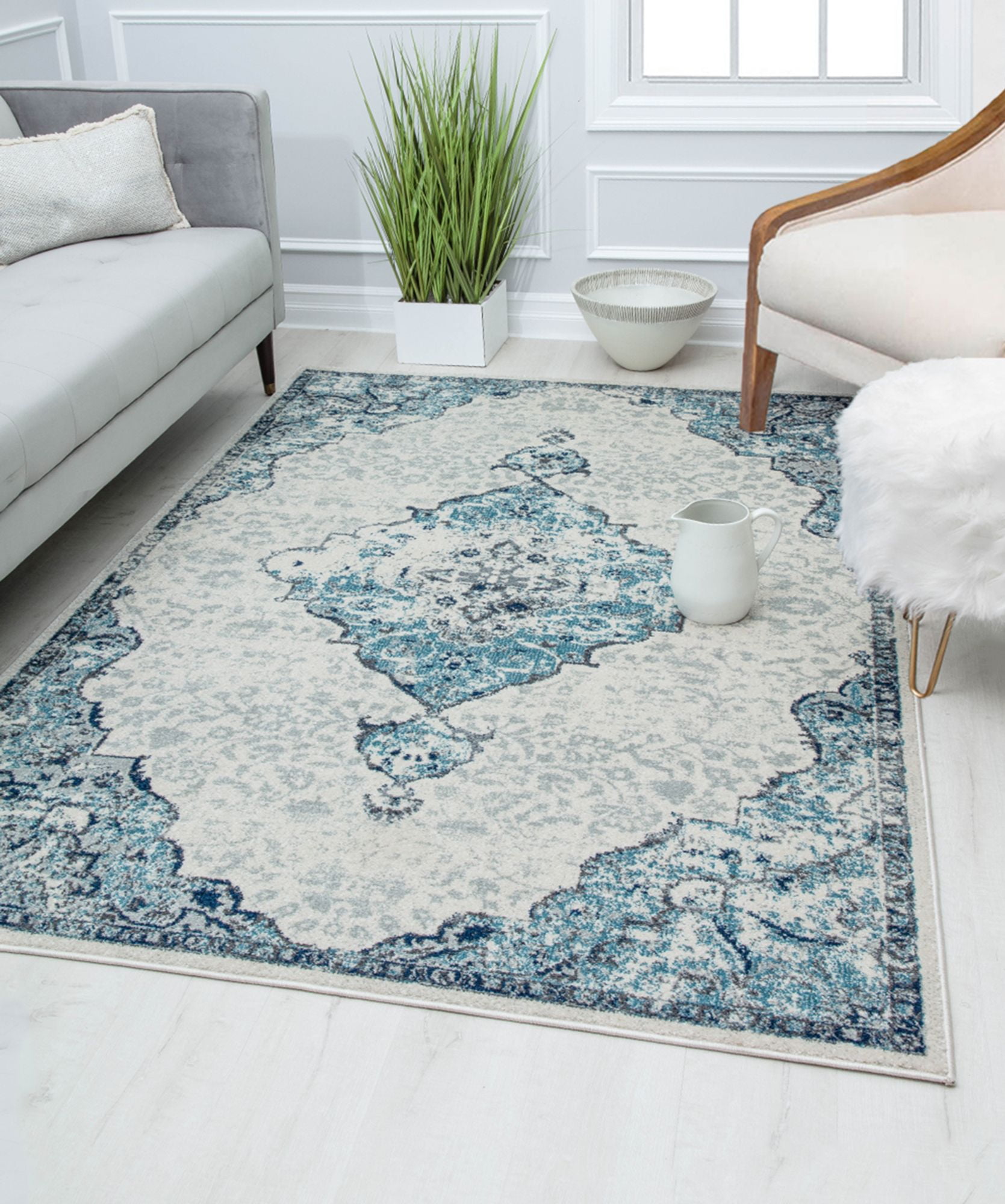 Harper Bluebonnet Transitional Vintage Area Rug 2'6" x 4'