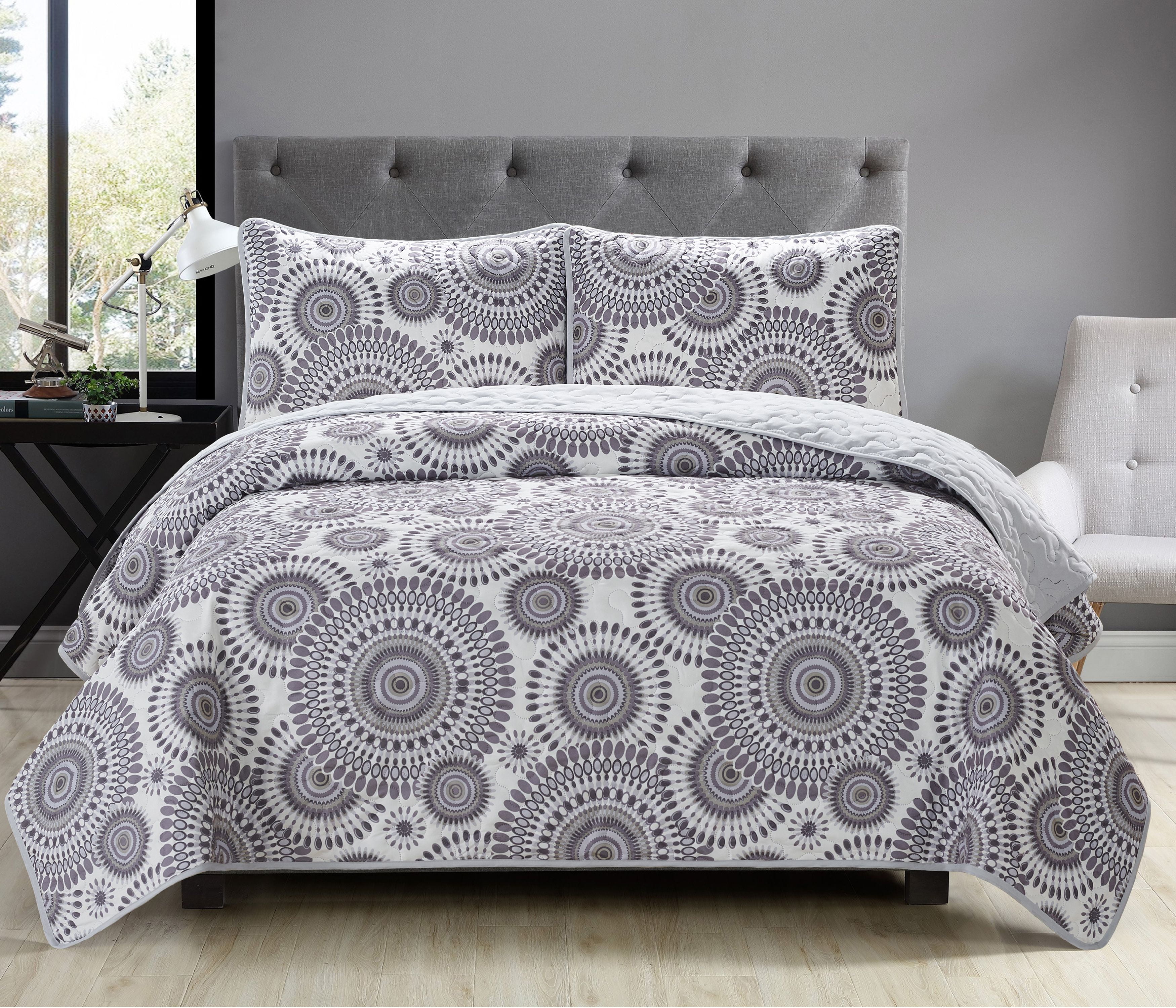 Harper Lane 3-Piece Starburst Gray Quilt Bedding Sets, King