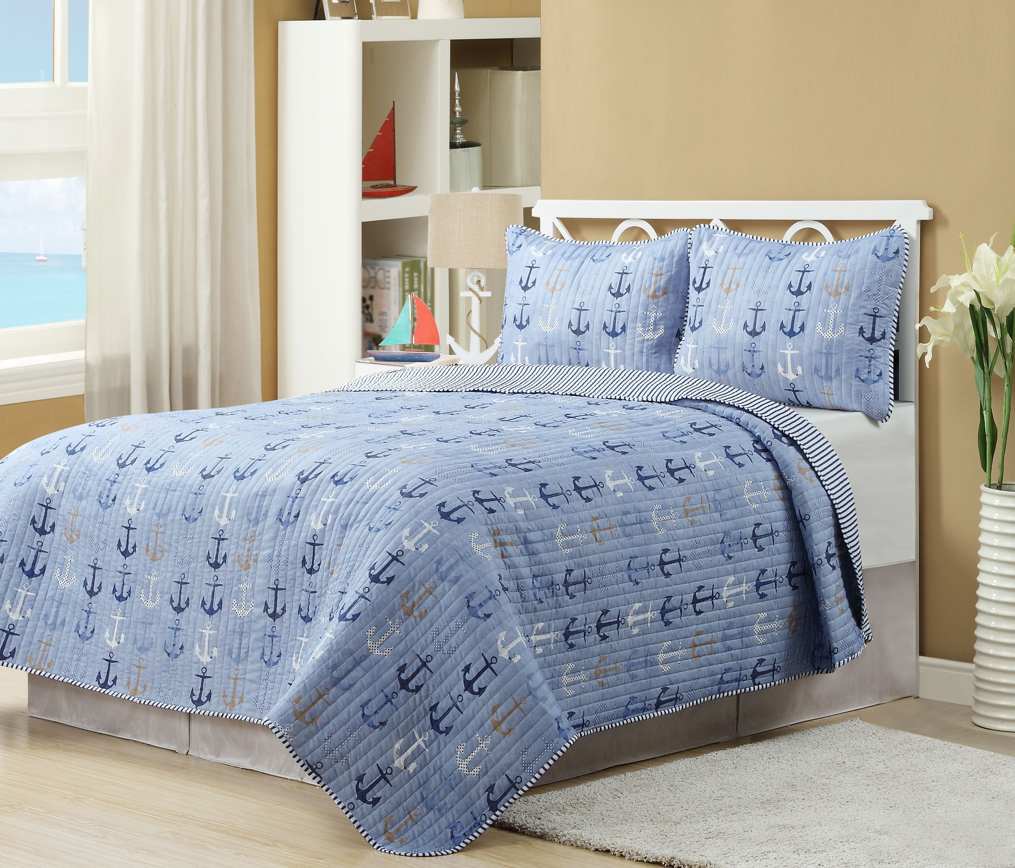 Harper Lane Blue Anchor Microfiber Quilt Set - Reversible (3-Piece)