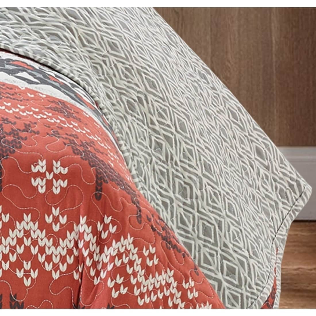 Harper Lane Moose Land Reversible 3-piece Quilt Set Twin/Twin-XL
