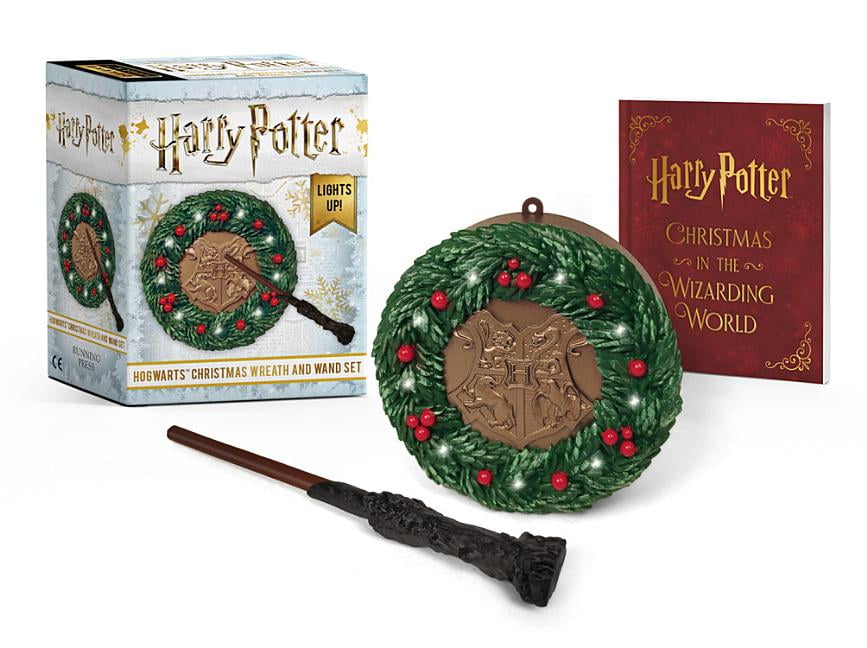 DONALD LEMKE Harry Potter: Hogwarts Christmas Wreath and Wand Set: Lights Up!