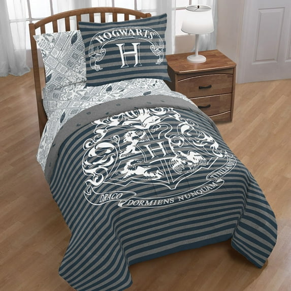Harry Potter Hogwarts Crest Gray & White Bed in a Bag Bedding Set w/ Reversible Comforter