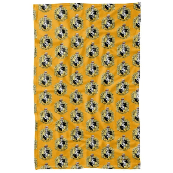 Harry Potter Hufflepuff Crest Fleece Blanket 36' x 58',Hufflepuff Crest