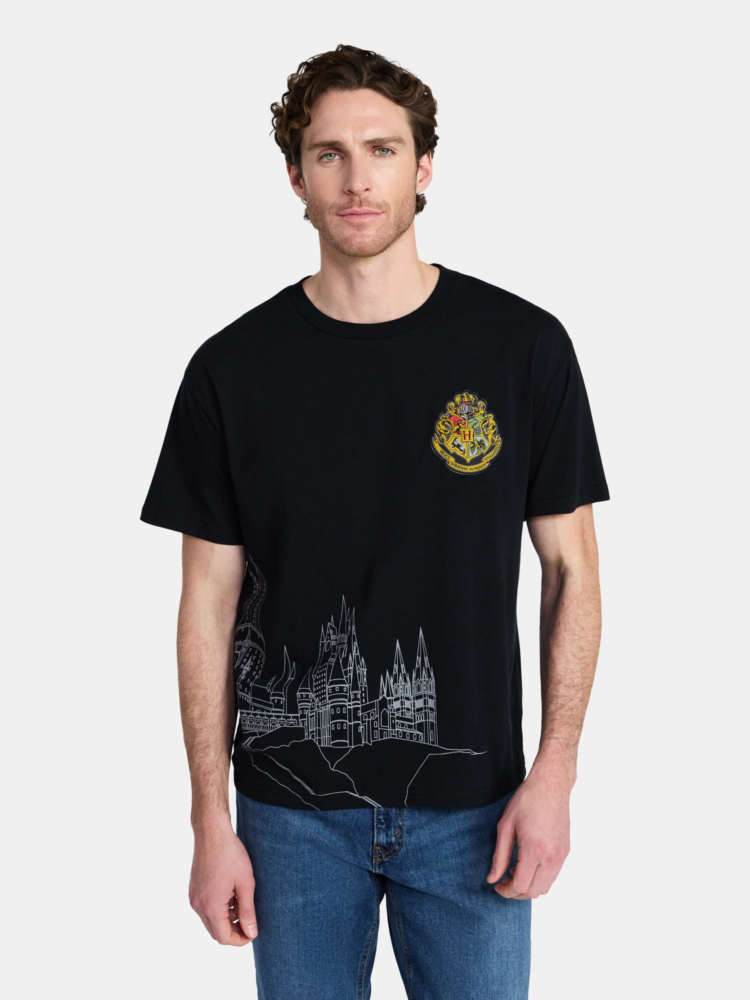 Harry Potter Men's and Big Men's Hogwarts Crest Graphic Tee with Short Sleeves, Sizes S-3XL
