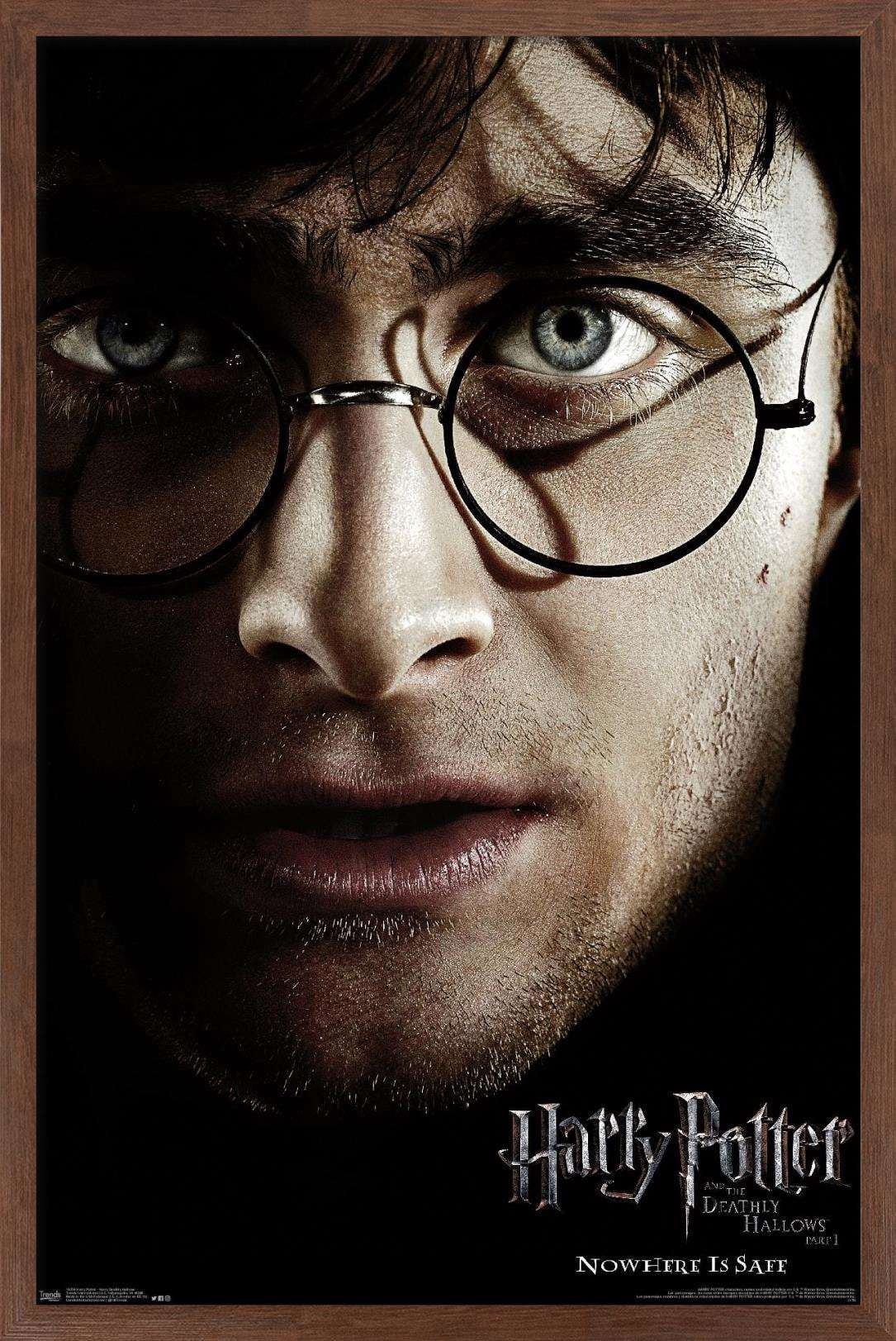 Harry Potter and the Deathly Hallows: Part 1 - Harry One Sheet Wall Poster, 14.725" x 22.375", Framed