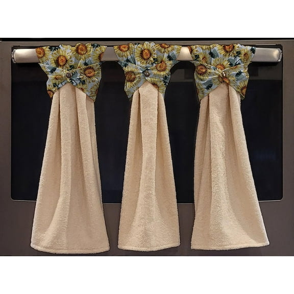 Harvest Sunflowers Wraparound Snap Hanging Towels (Set of 2) by Penny's Needful Things (Terrycloth Color: Off White)