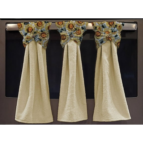 Harvest Sunflowers Wraparound Snap Hanging Towels (Set of 2) by Penny's Needful Things (Terrycloth Color: Yellow)