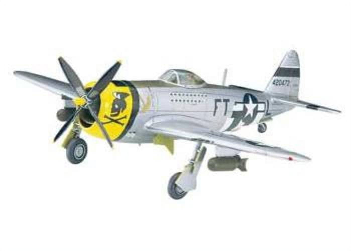 Hasegawa 138 Republic P-47D Thunderbolt 1/72 Scale Plastic Model Kit