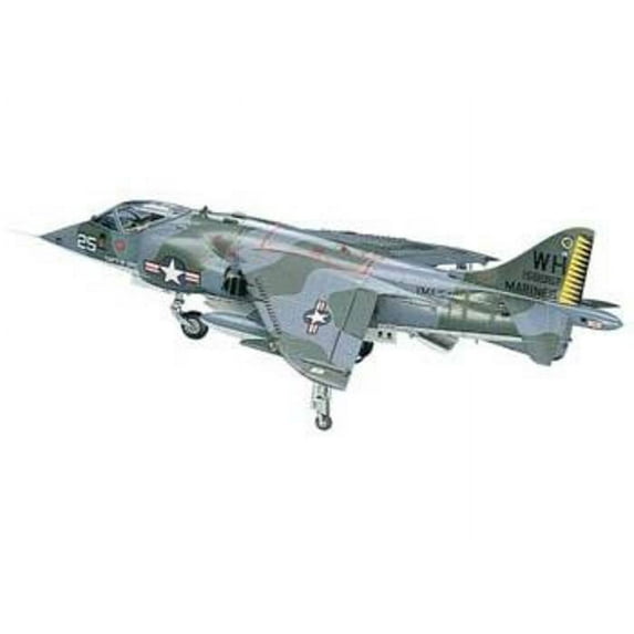 Hasegawa 240 AV-8A Harrier 1/72 Scale Plastic Model Kit
