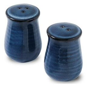 Hasense Salt and Pepper Shakers, Ceramic Farmhouse Salt Shaker 2 Pack, Vintage Spice Shaker for Compact Cooking, Travel, BBQ, Kitchen Decor Gift