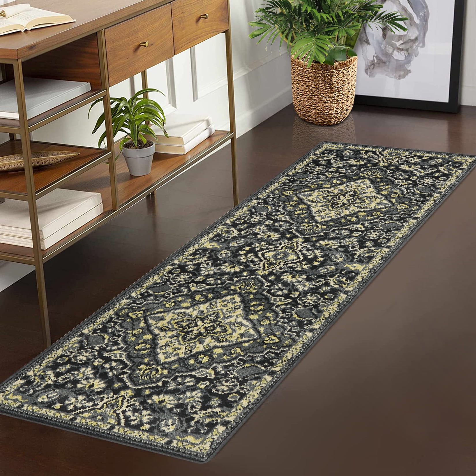 Gray 2' x 6' Oriental Synthetic Hallway Runner Rug