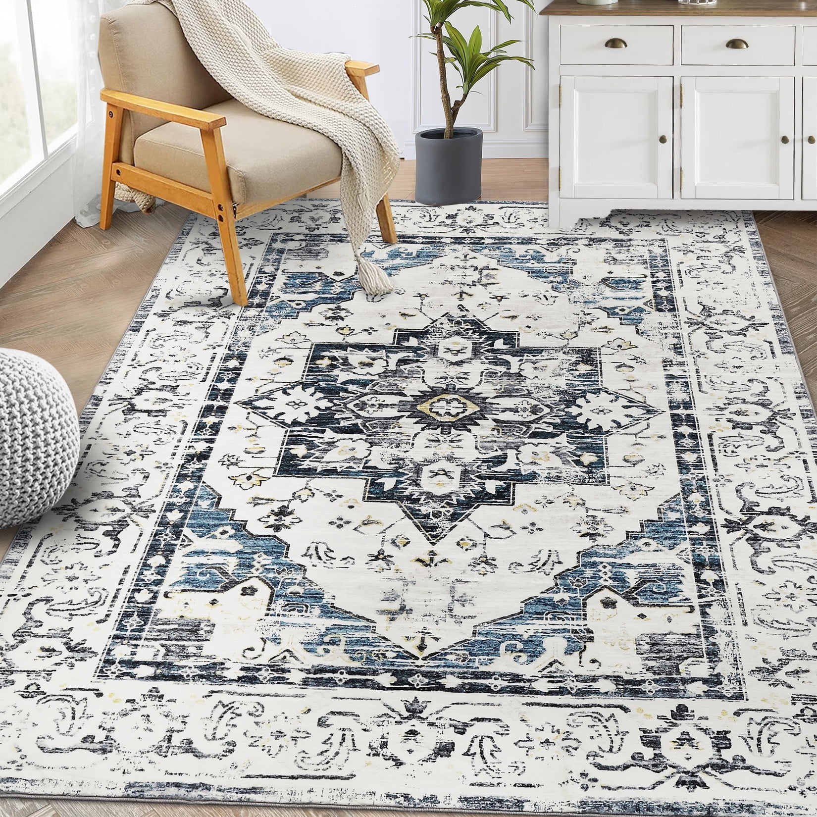 Blue 5' x 7' Floral Synthetic Washable Area Rug