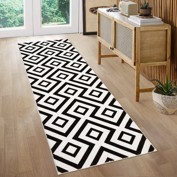 Hasoo Geometric Diamond Indoor Non-Slip Stain Resistant Area Rug, 2' x 6', Black