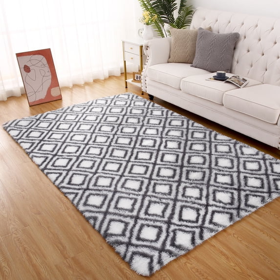 Hasoo Geometric Plush Shag Area Rug, White/Grey, 5' x 8'