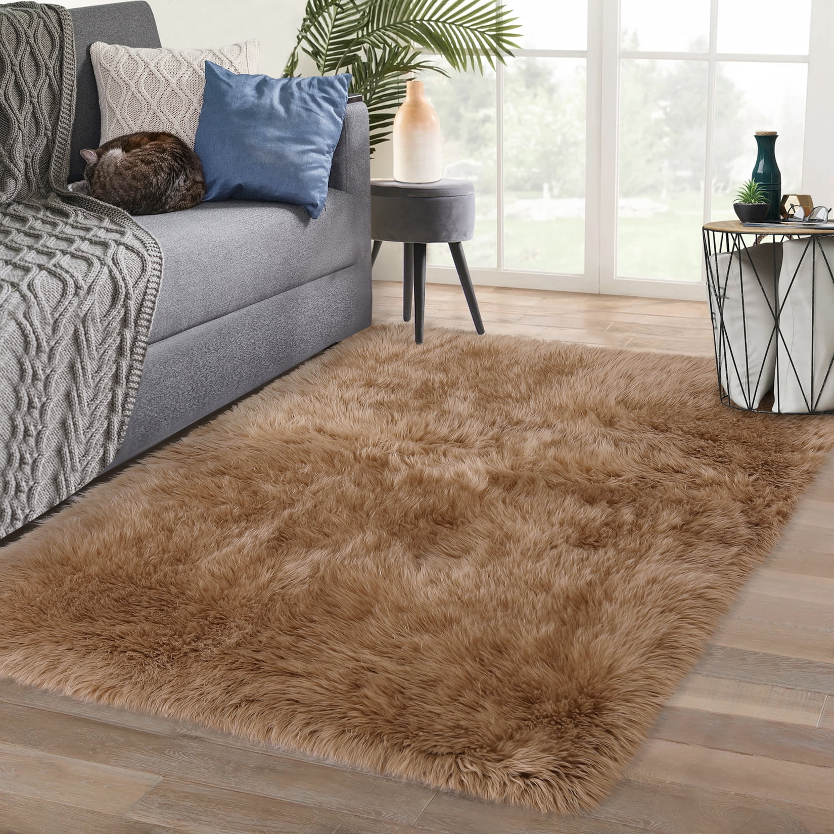 Hasoo Luxury Soft Faux Fur Area Rug, Fluffy Plush Living Room Area Rugs Bedside Dorm Room Throw ...