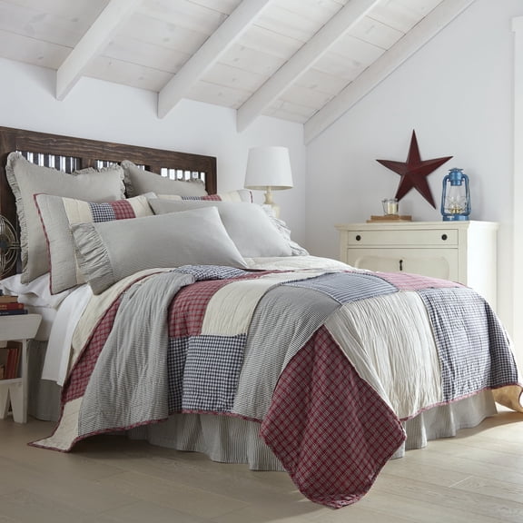 VHC Brands Hatteras Patch Patchwork Flax Cotton Linen Blend Bedding Pre-Washed Luxury King Quilt, Lux 120x105, Americana Red