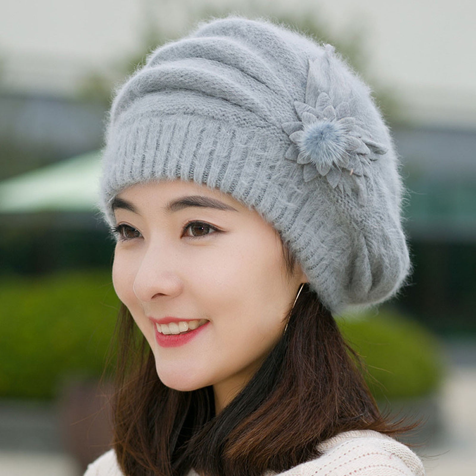Hauaitttt Fashion Womens Flower Knit Crochet Hat Winter Warm  display picture 2