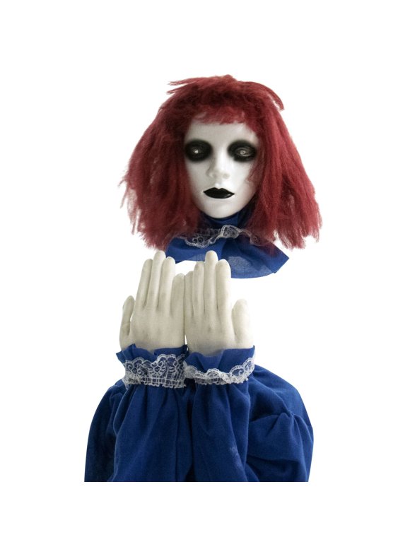 Halloween Animatronics in Outdoor Halloween Decor