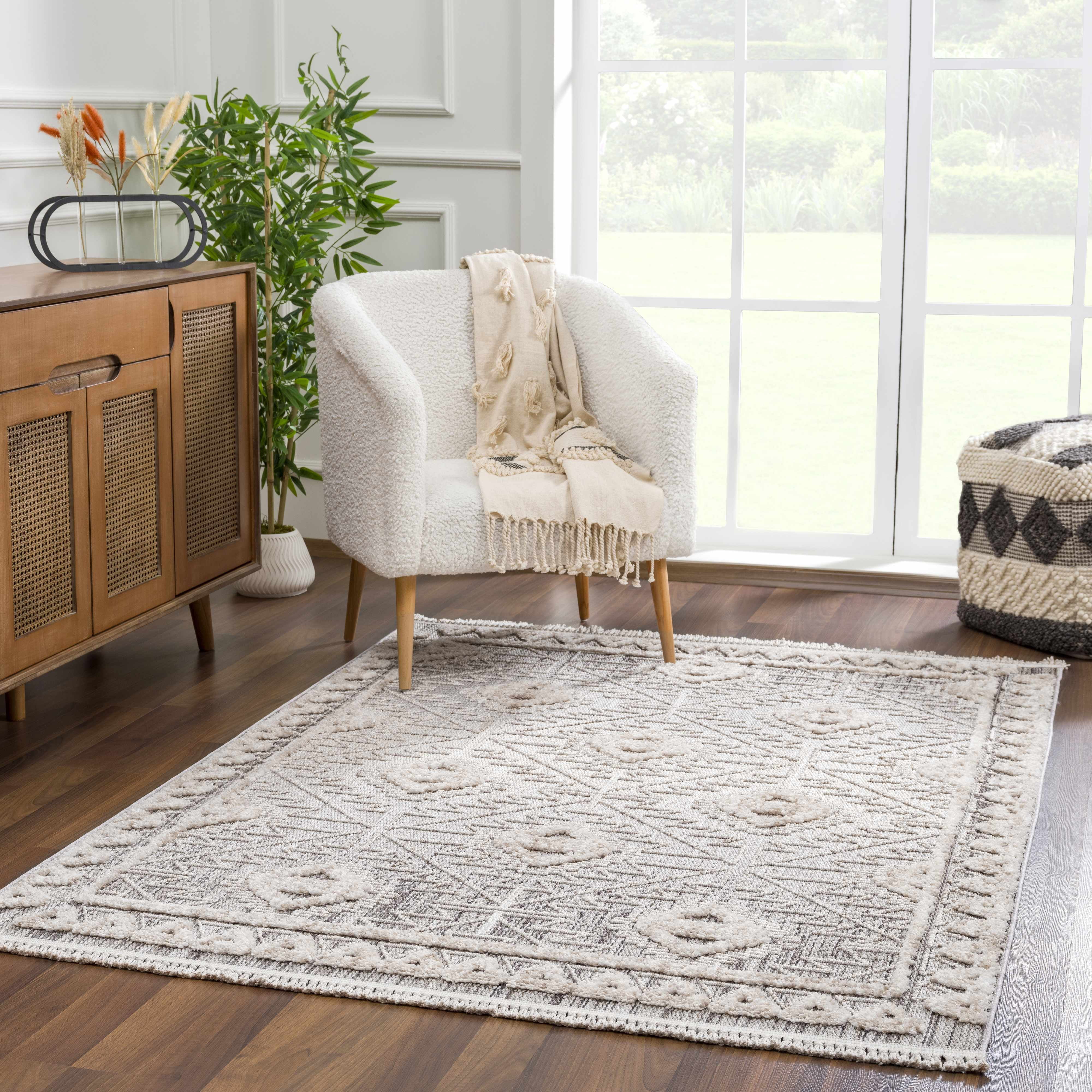 Agoo Gray and Cream High-Low Pile Polyester Area Rug 6'7" x 9'