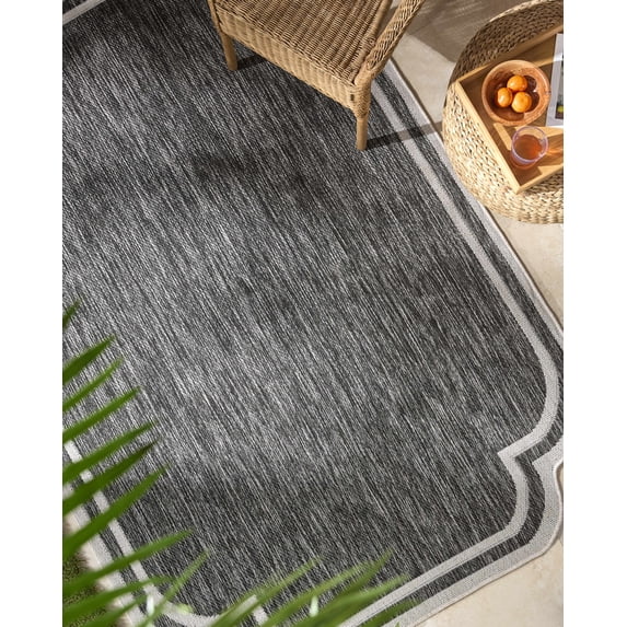 Hauteloom Arnola Living Room, Bedroom Patio Outdoor Area Rug - Traditional - Black, Cream - 6'7" x 9'