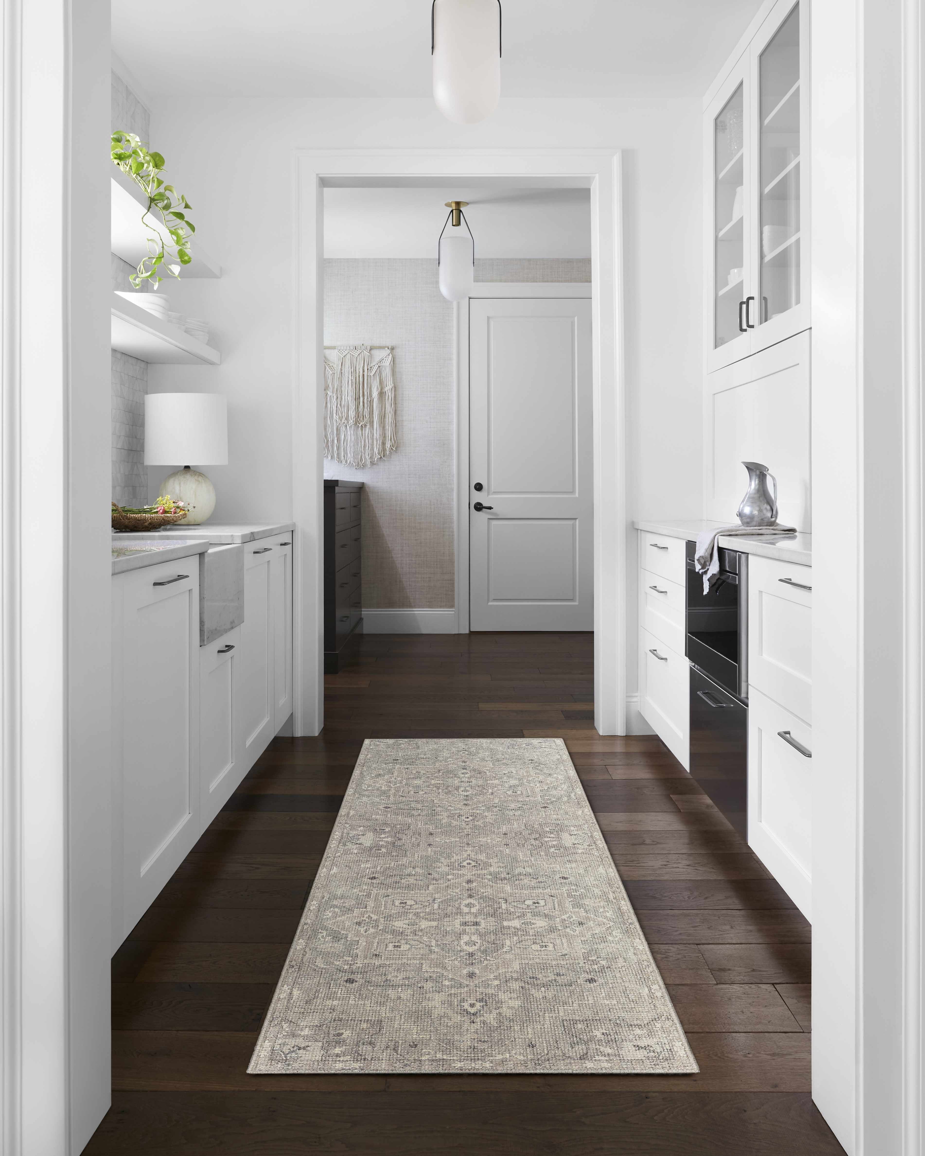 Hauteloom Ginny Farmhouse Medallion Hallway, Kitchen Runner Rug ...