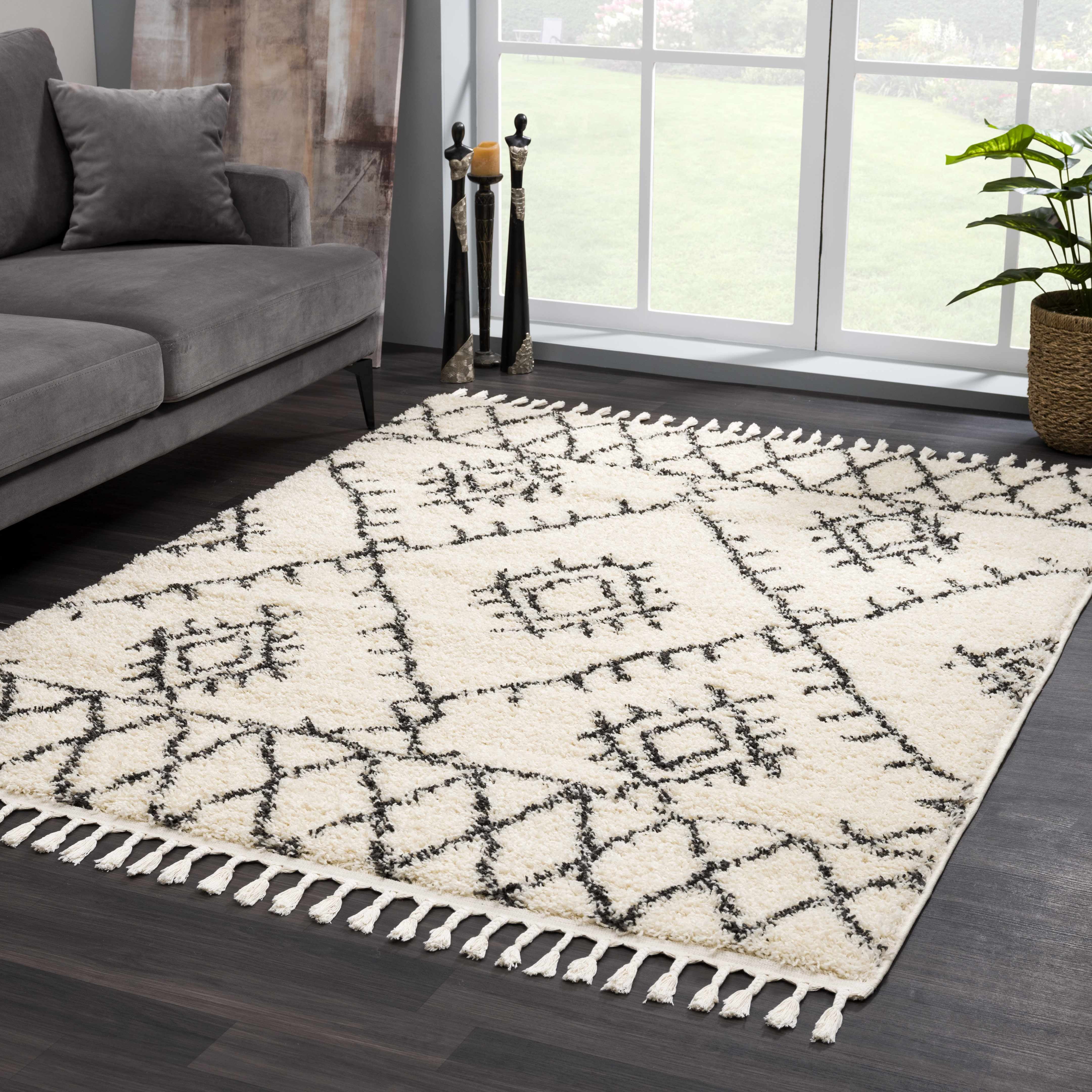 Hauteloom Berber Shag - Emlenton Farmhouse Living Room Bedroom Area Rug with Tassel - Fluffy Plush High Pile Carpet - Soft Shaggy Rug, Moroccan Trellis - White, Beige, Cream, Black - 3'11" x 5'7"