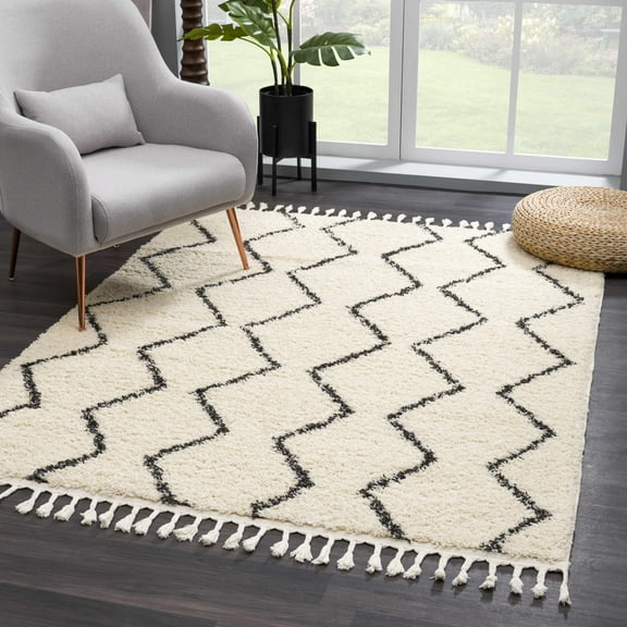 Hauteloom West End Living Room, Bedroom Area Rug - Bohemian/Global - Plush Pile - Charcoal, Beige - 3'11" x 5'7"