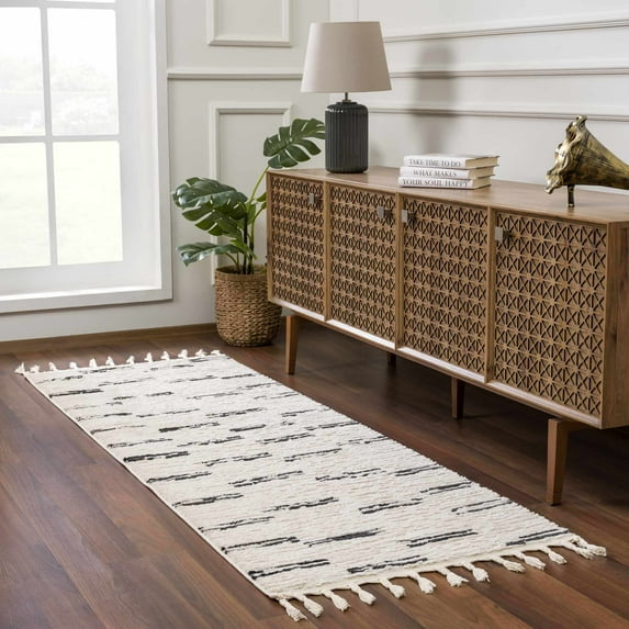 Hauteloom Deren Hallway, Kitchen Bohemian Shag Runner Rug - Soft Shaggy Farmhouse - High Plush Pile - White, Light Beige, Cream, Ivory, Black - 2'7" x 7'3"
