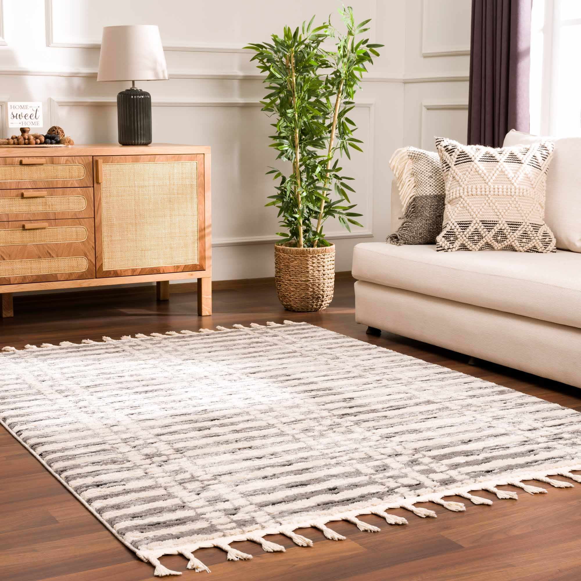 Hauteloom Deren Living Room, Bedroom Bohemian Shag Area Rug - Soft Shaggy Farmhouse - High Plush Pile - Gray, Cream, White, Light Beige, Ivory - 5'3" x 7'