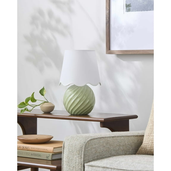Hauteloom Gestalgar Table Lamp