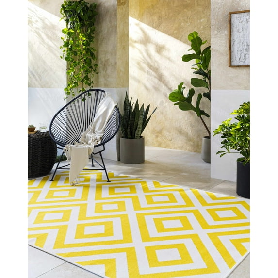 Hauteloom Maven Hallway, Kitchen Patio Outdoor Runner Rug - Contemporary - Yellow, White - 2'5" x 7'10"