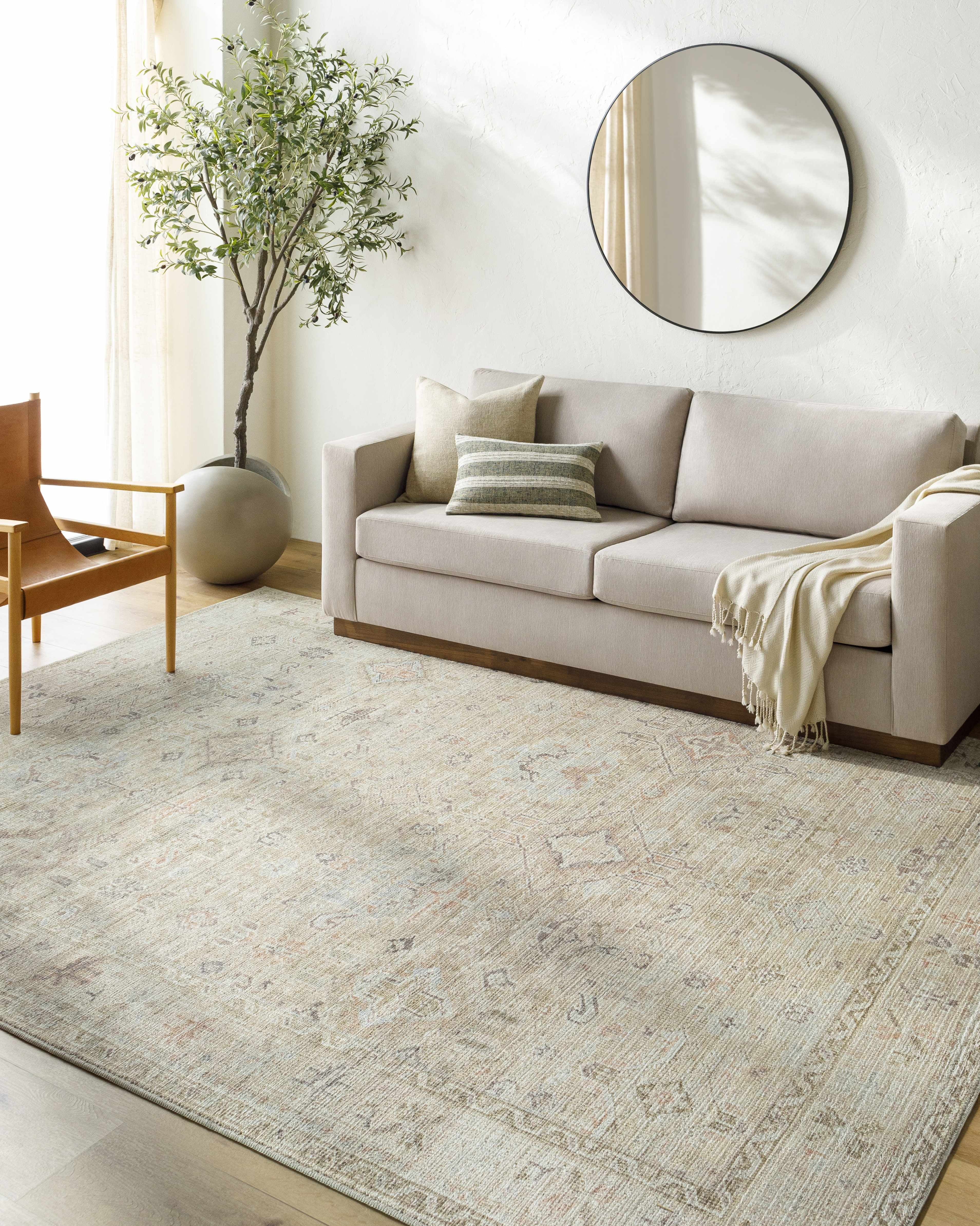 Ivory and Cream Polyester Traditional Rectangle Area Rug 5'2" x 7'