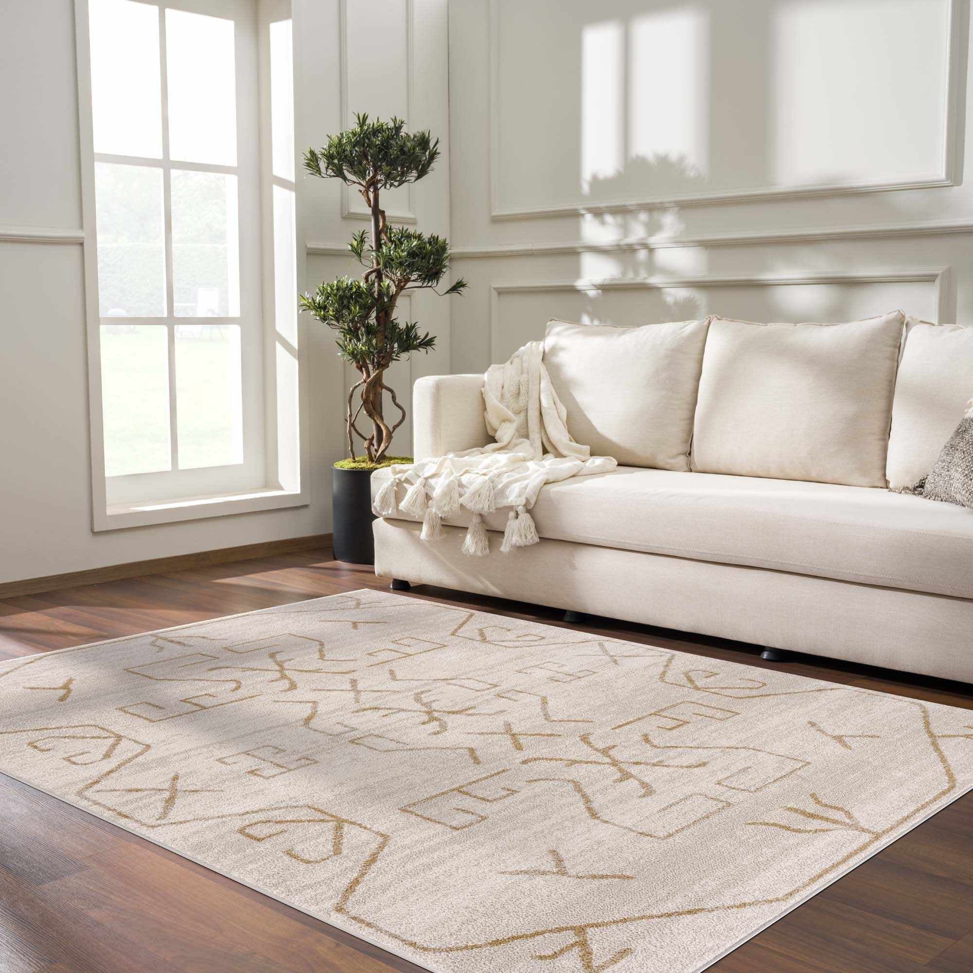Cream and Gold Medium Pile Rectangular Polypropylene Area Rug
