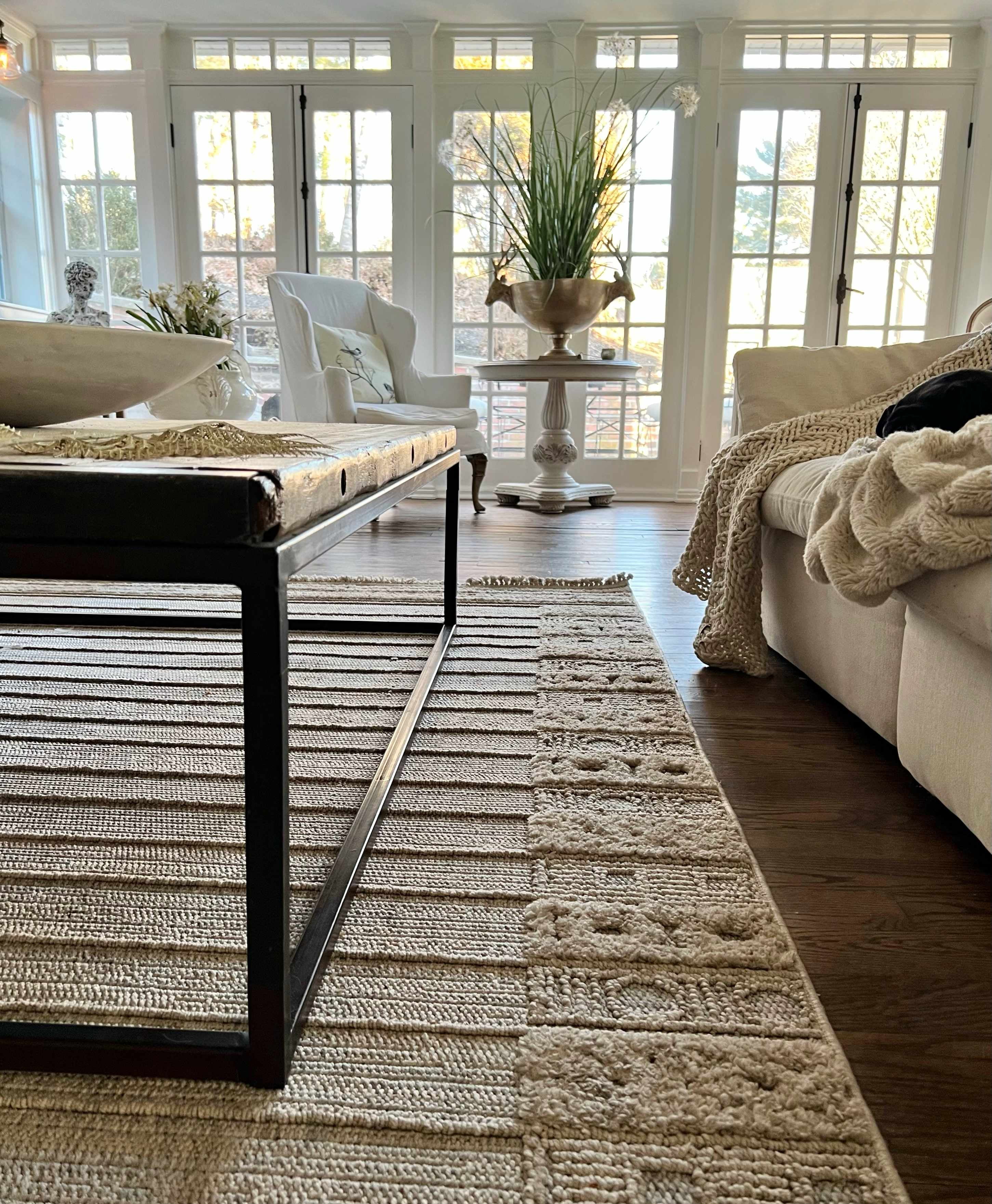 Hauteloom Sulak Farmhouse Living Room Bedroom Bordered Area Rug Soft