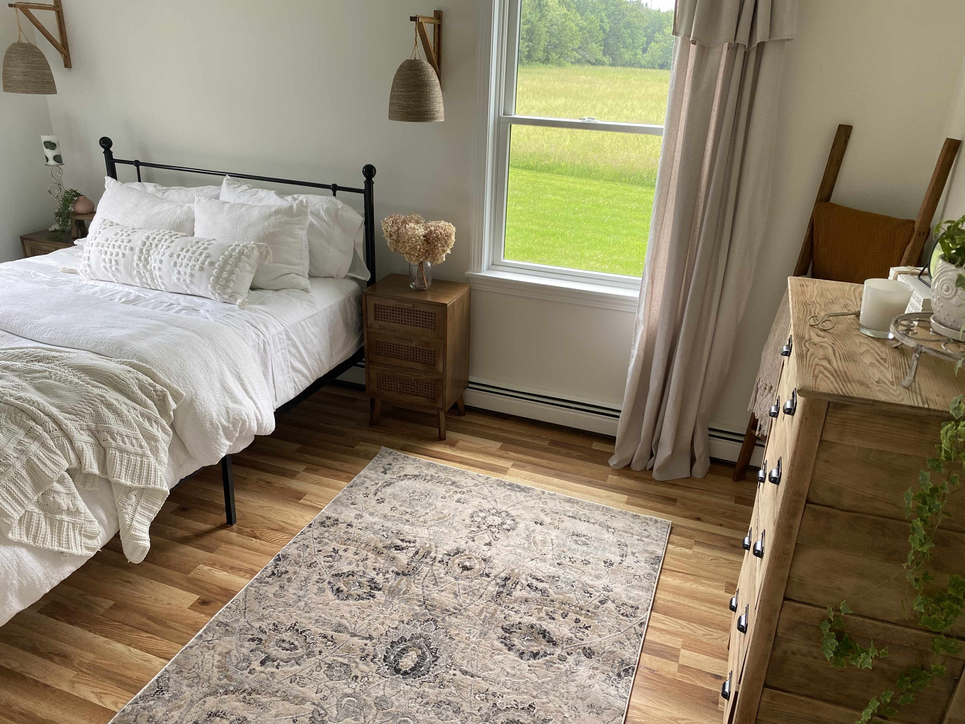 Hauteloom Sunnyside Rustic Farmhouse Living Room Bedroom Dining Room ...