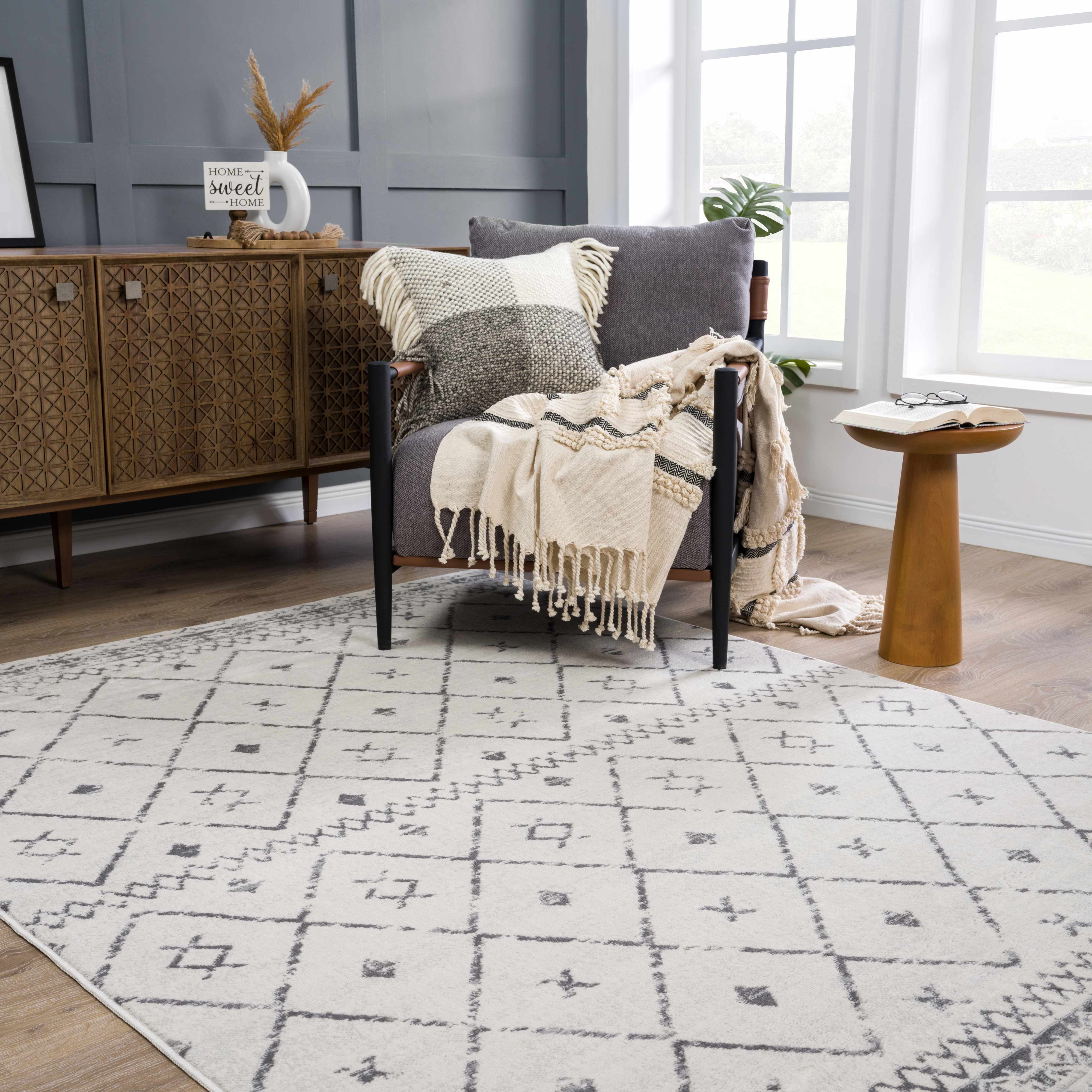 Hauteloom Tigris Moroccan Trellis Geometric Farmhouse Living Room ...